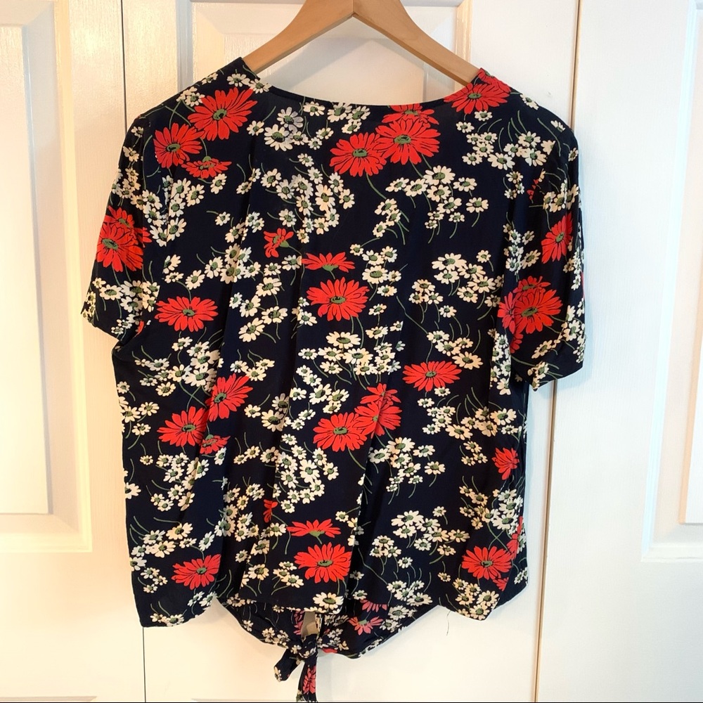 Madewell Hillside Daisies Navy Tie-Front Top, M - Picture 5 of 6